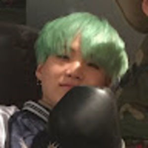 Meet your Posher, Makayla